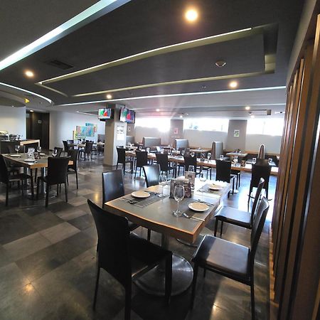 Ramada By Wyndham Mexico City Santa Fe 외부 사진