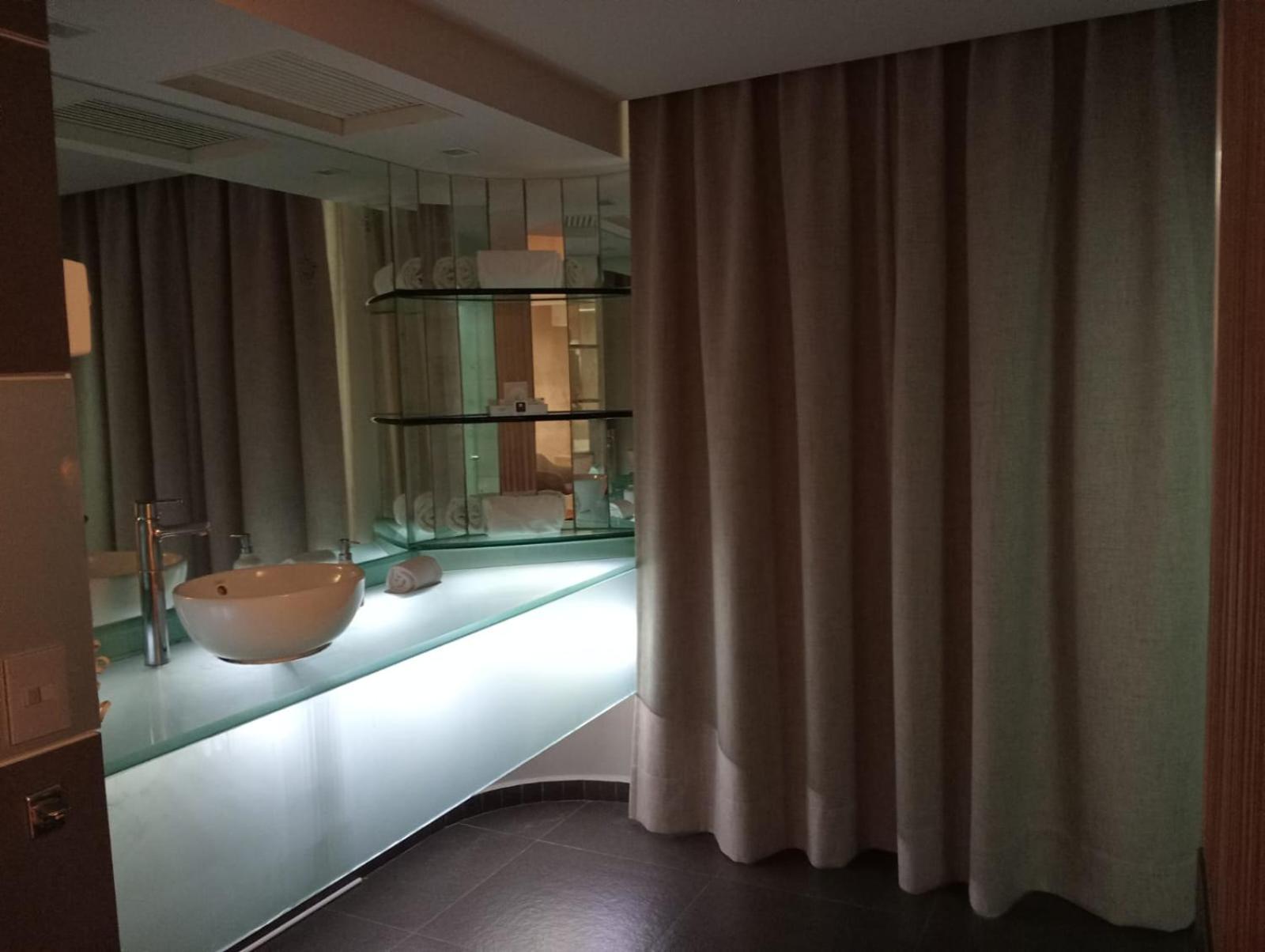 Ramada By Wyndham Mexico City Santa Fe 외부 사진