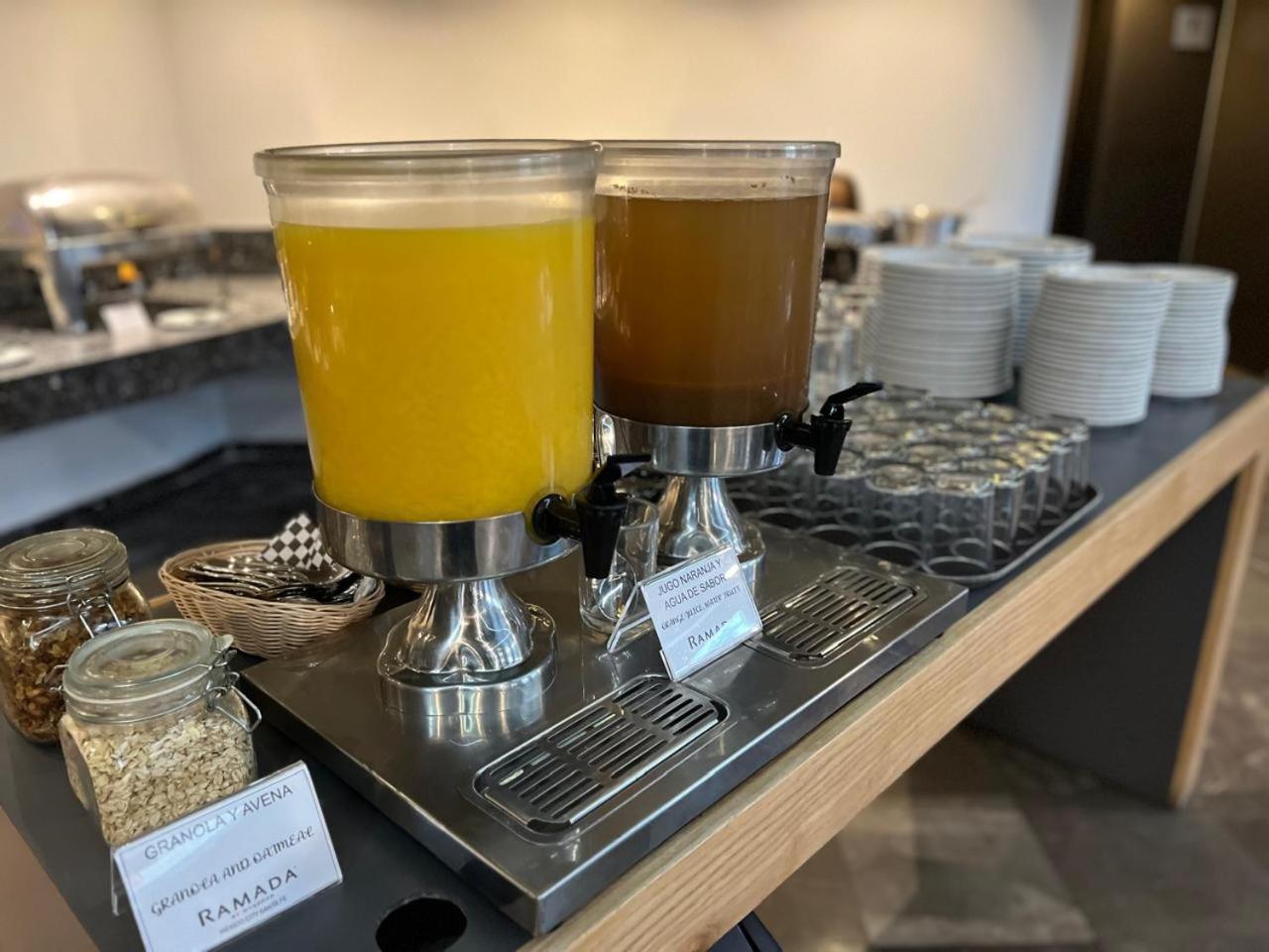 Ramada By Wyndham Mexico City Santa Fe 외부 사진