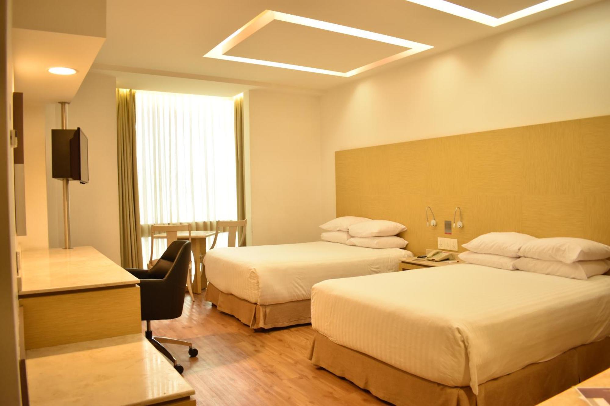 Ramada By Wyndham Mexico City Santa Fe 외부 사진